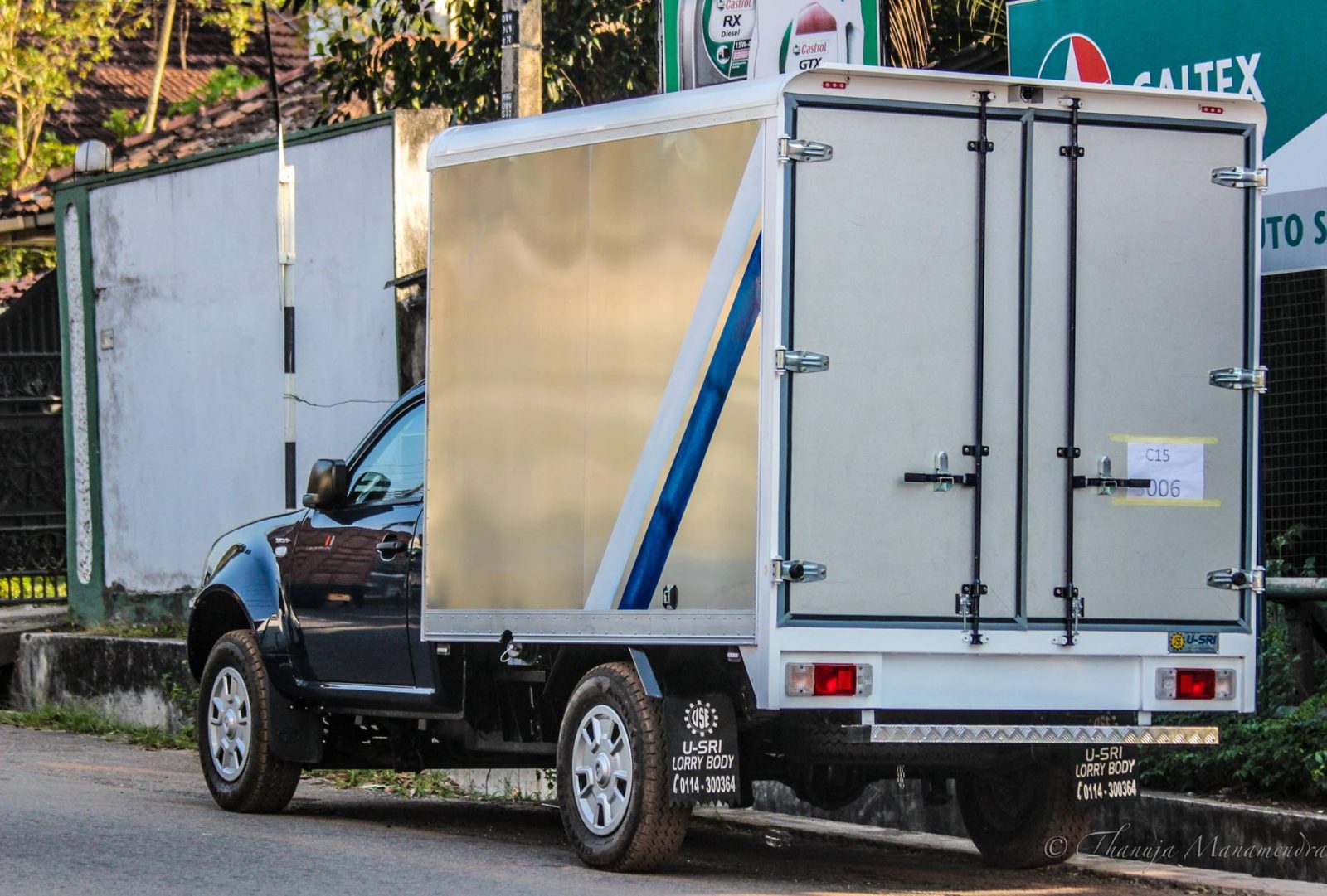8 ft aluminium rivetless lorry body built by USRI Lorry Body Sri Lanka